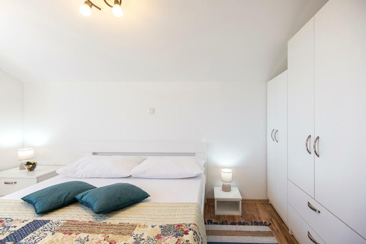 Apartments CAPE Deluxe Rtina Extérieur photo